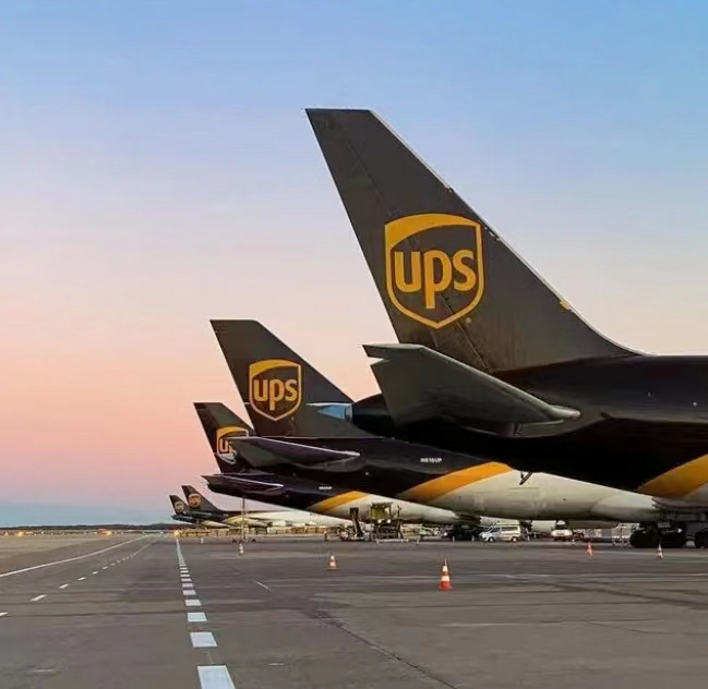 UPS國(guó)際快遞-無(wú)與倫比的速度,更節(jié)省成本
