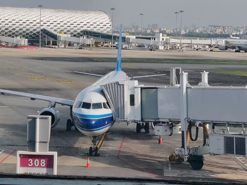 深圳到馬來西亞吉隆坡空運服務(wù)-專業(yè)快捷安全