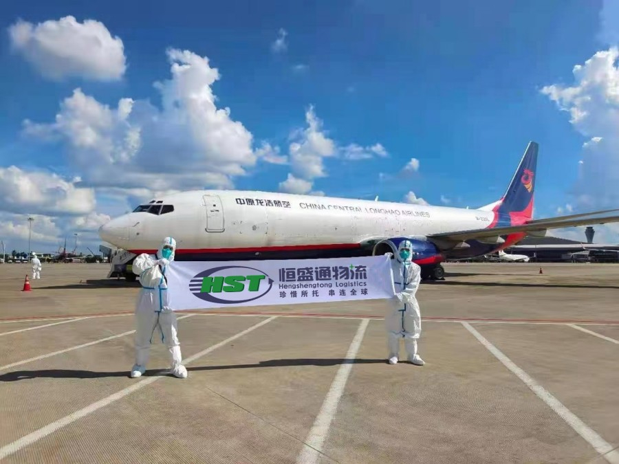 美國空派時效對比快遞服務：速度與成本如何平衡？